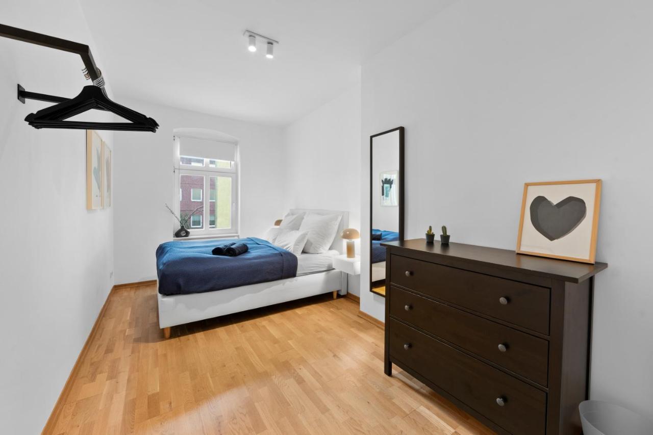 Beautiful 80sqm In Berlin-mitte Apartment *
